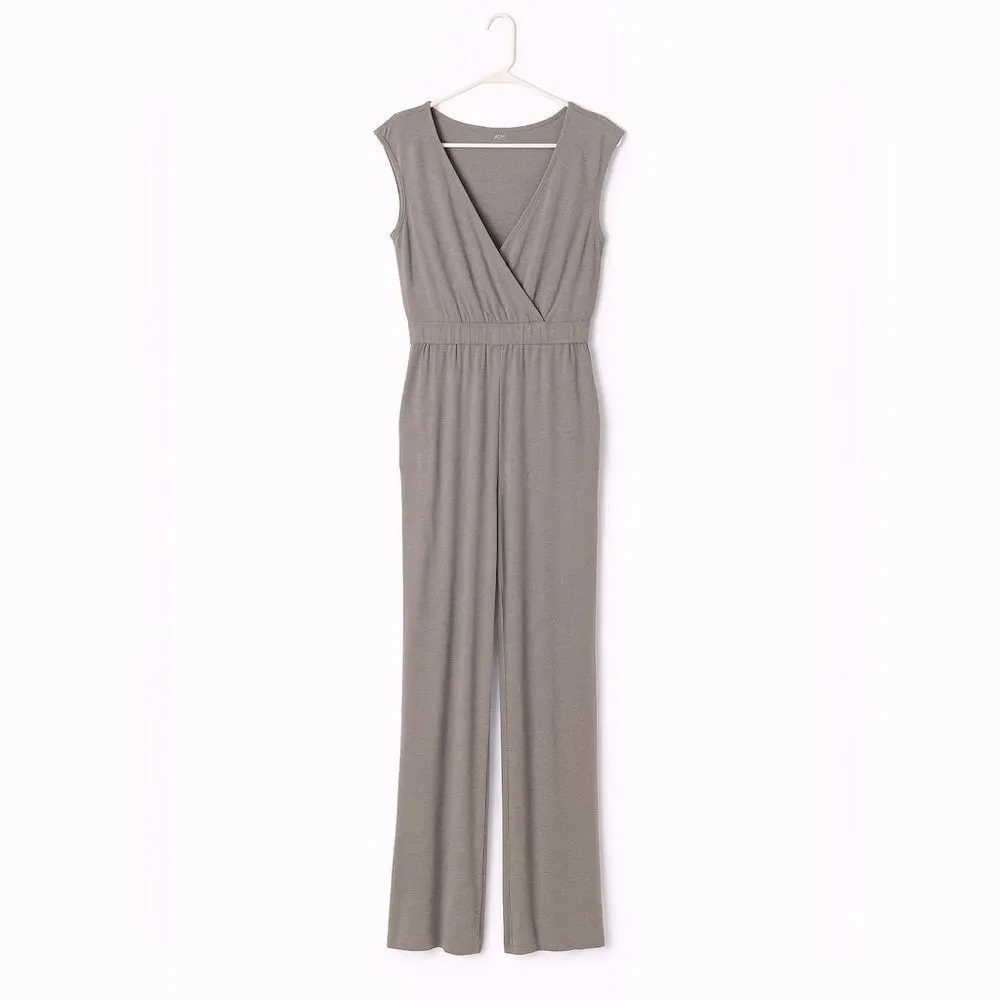 SMALL NWT Grey Wide-Leg Jumpsuit Jumper Elastic Waist and Sleeveless Tank - Picture 3 of 13